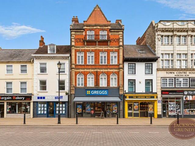 Flat for sale in Semilong, Northampton