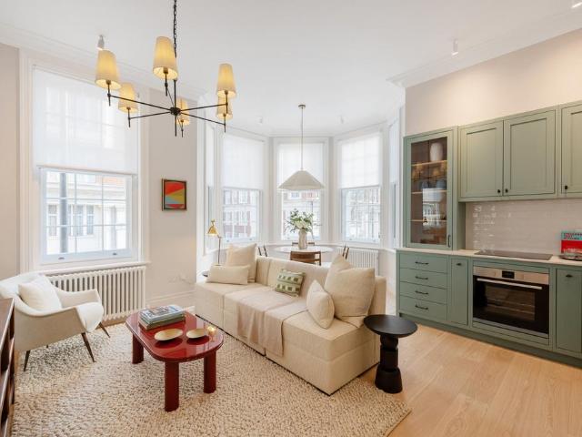 Flat for sale in Marylebone, Greater London