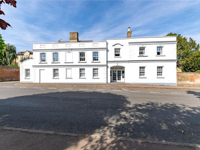 Flat for sale in Silsoe, Bedfordshire