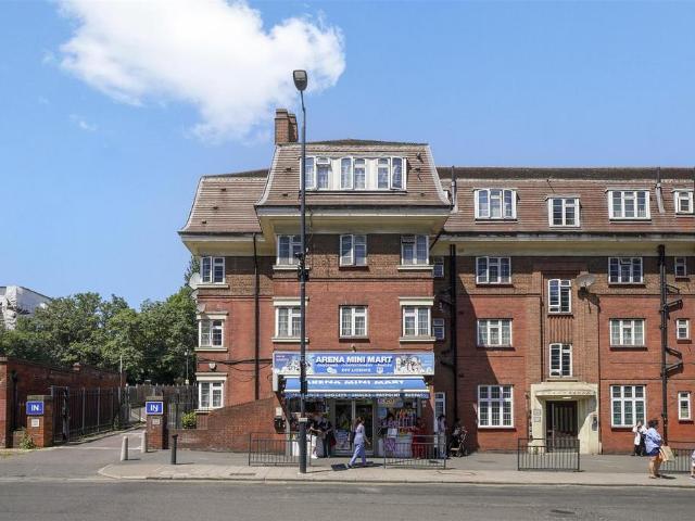 Flat for sale in Greater London