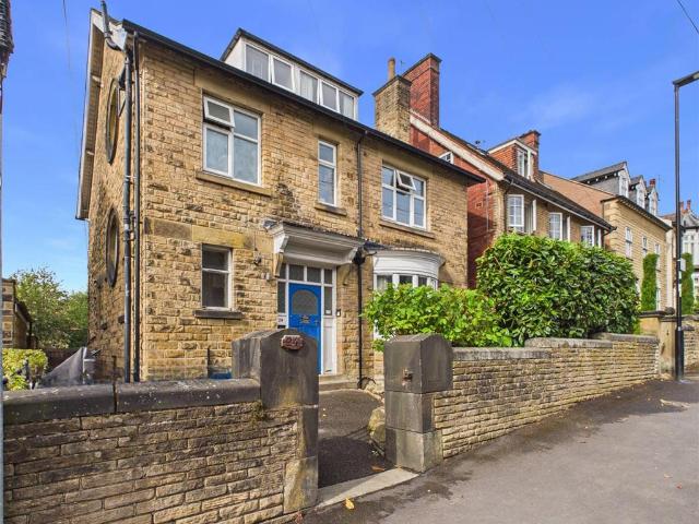 Flat for sale in Broomhill, South Yorkshire