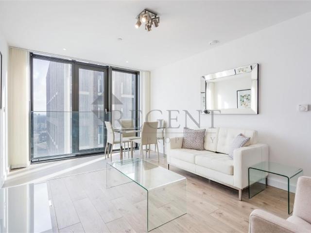 Flat for sale in Stratford Marsh, Greater London