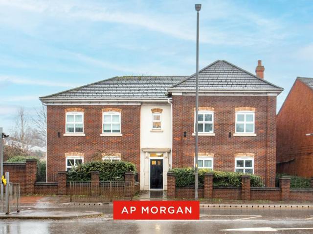 Flat for sale in Audnam, Wordsley