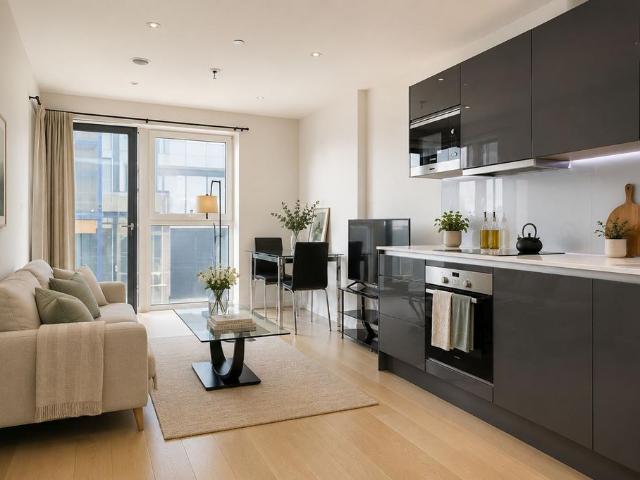 Flat for sale in Stratford Marsh, Greater London