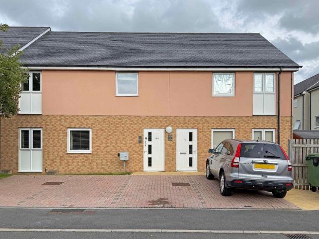Flat for sale in Garth, Bangor