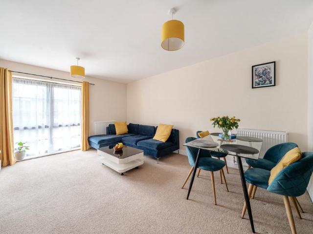 Flat for sale in Farnborough, Hampshire