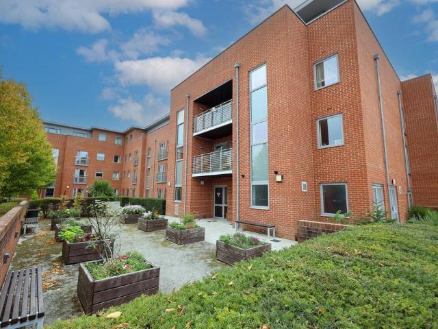 Flat for sale in World's End, Perryfields