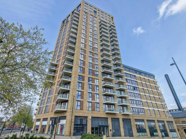 Flat for sale in Glyndon, Plumstead