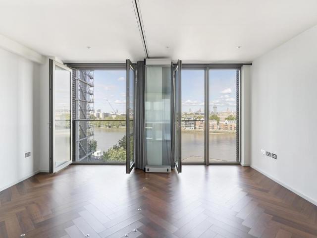Flat for sale in Nine Elms, Greater London