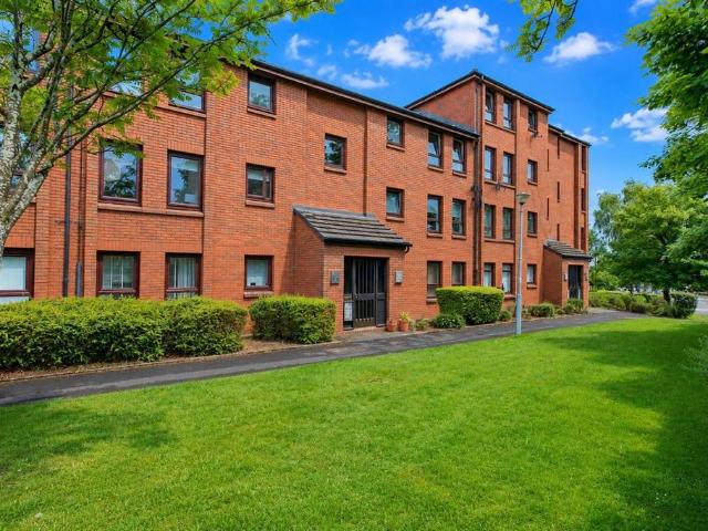 Flat for sale in Whitehill, Hamilton