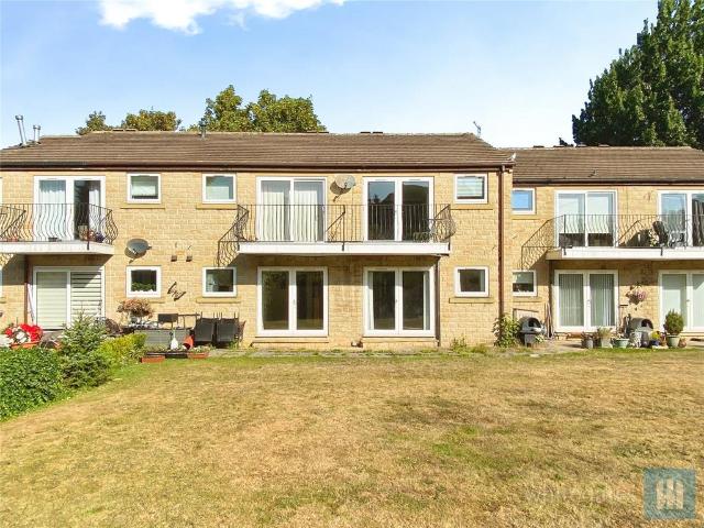 Flat for sale in Heckmondwike, West Yorkshire