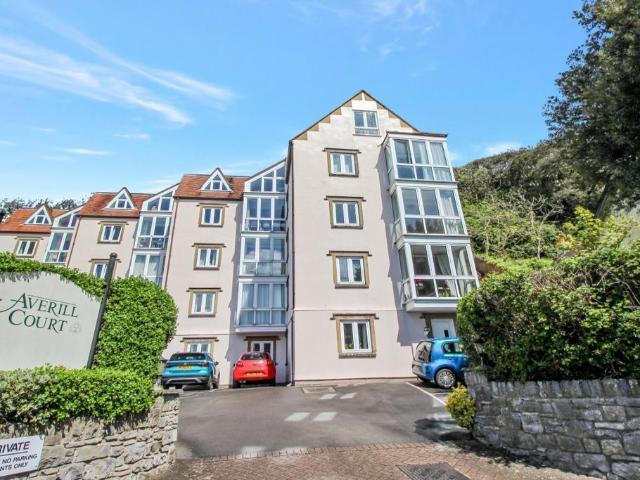 Flat for sale in Walton Park, Clevedon