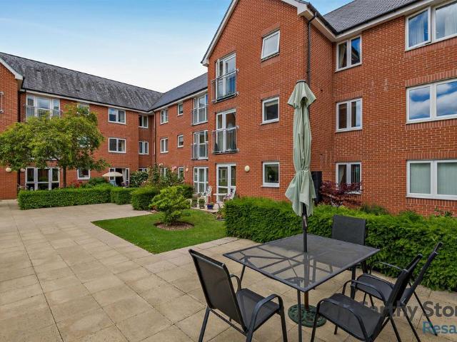 Flat for sale in Bradley Stoke