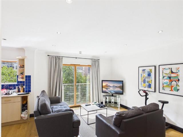 Flat for sale in City Centre, Georgia