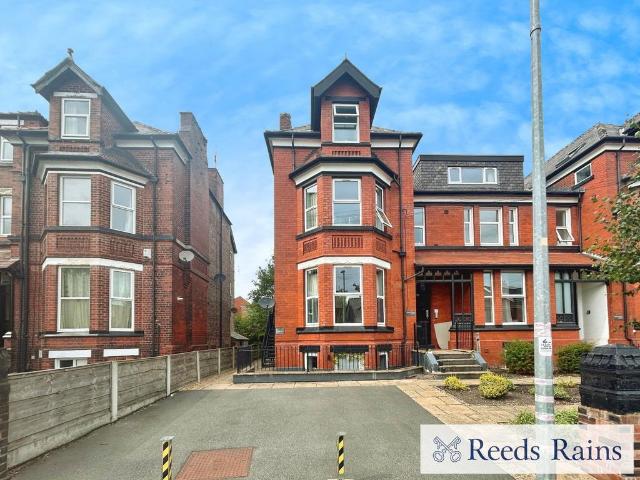 Flat for sale in Salford, Greater Manchester