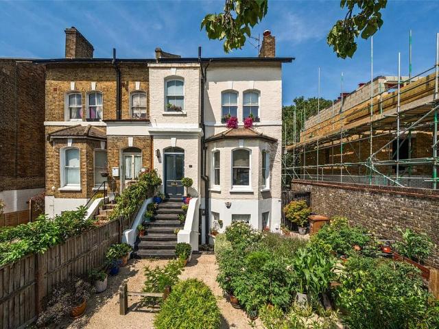 Flat for sale in London Borough of Lewisham, Greater London