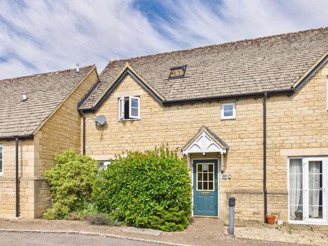 Flat for sale in Black Bourton, Oxfordshire