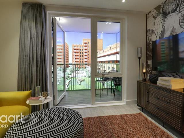 Flat for sale in Dagenham, Isle Of Man