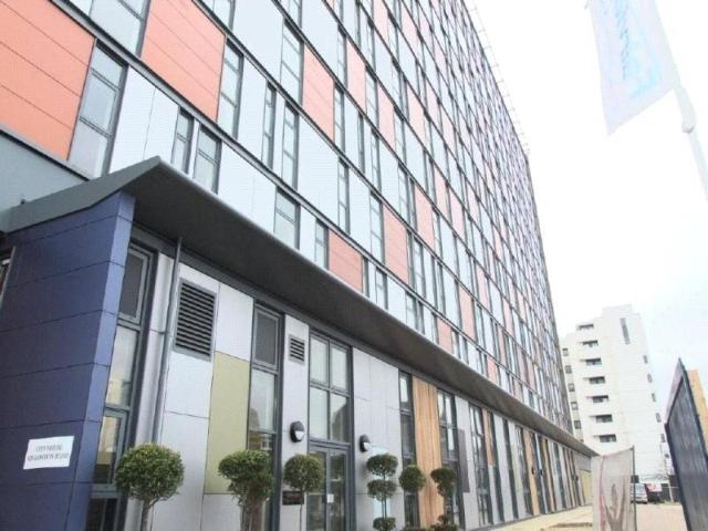 Flat for sale in London Borough of Croydon, Isle Of Man