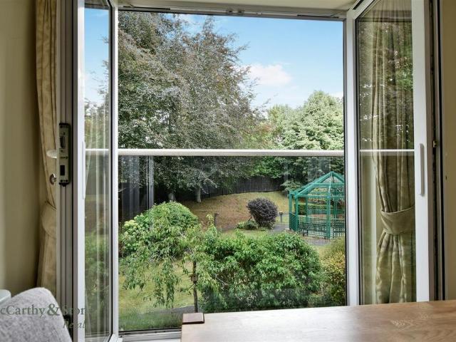 Flat for sale in Cheadle Hulme, Greater Manchester