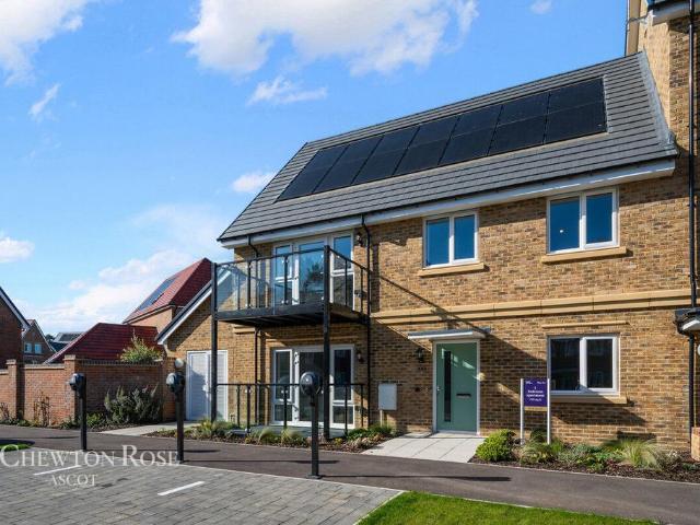 Flat for sale in Sunninghill and Ascot, Ascot