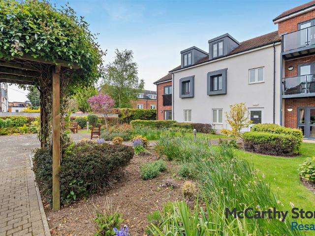 Flat for sale in Newby and Scalby, North Yorkshire