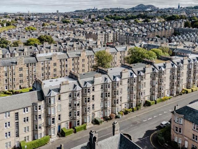 Flat for sale in Stockbridge, Scotland