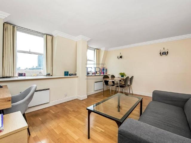 Flat for sale in Blackfriars, Lyons