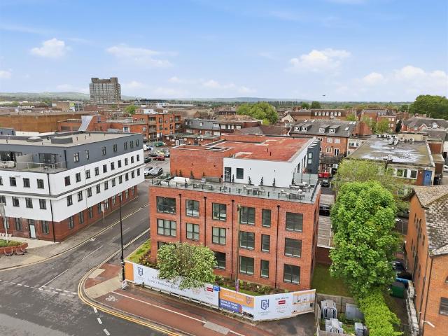 Flat for sale in Walton, Aylesbury