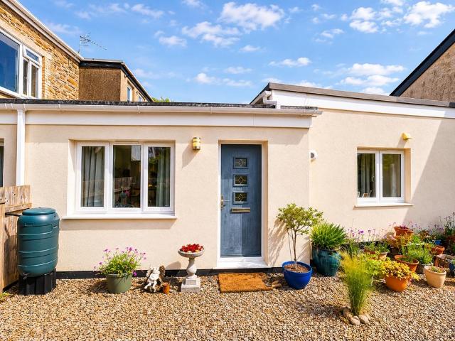 Flat for sale in Lostwithiel, Cornwall