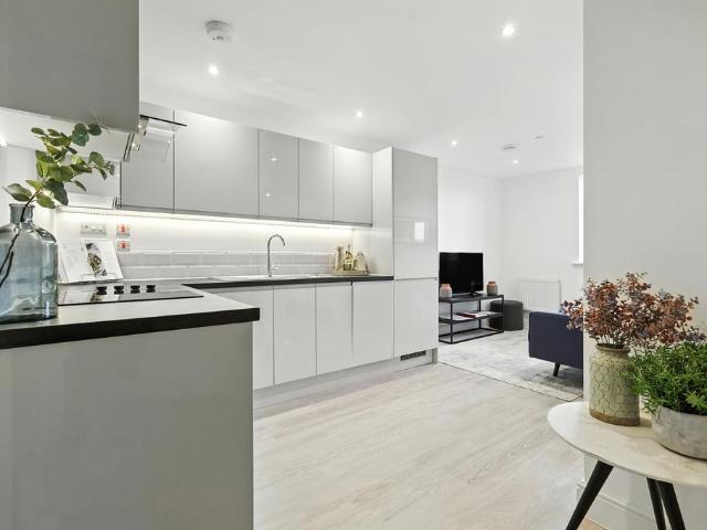 Flat for sale in Walton, Aylesbury