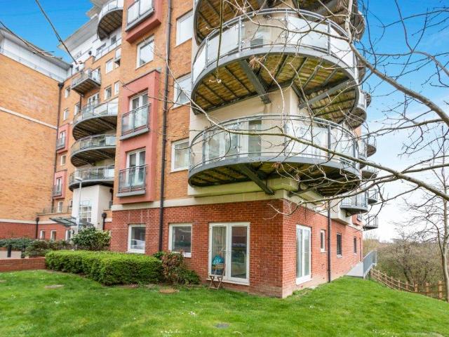 Flat for sale in Priest Down, Hampshire