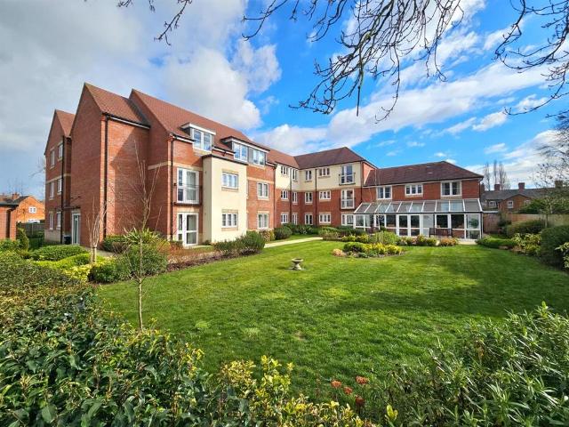 Flat for sale in Knowle, Isle Of Man