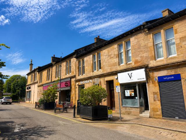 Flat for sale in Bearsden, Scotland