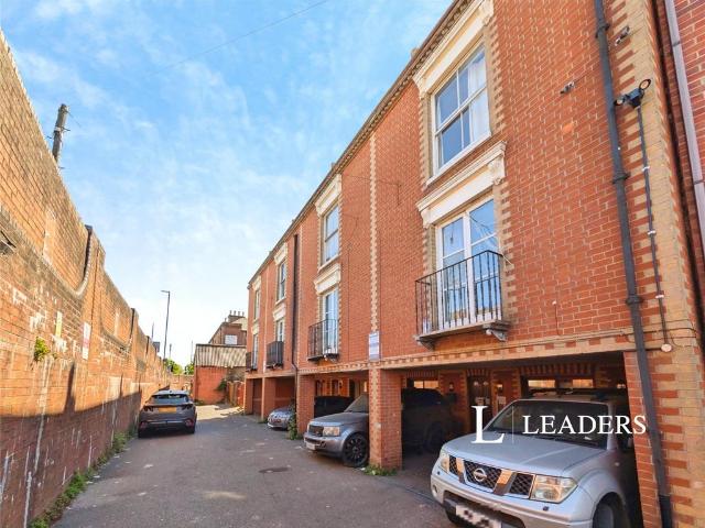 Flat for sale in Nichols Town, Isle Of Man