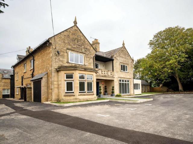 Flat for sale in Bedford