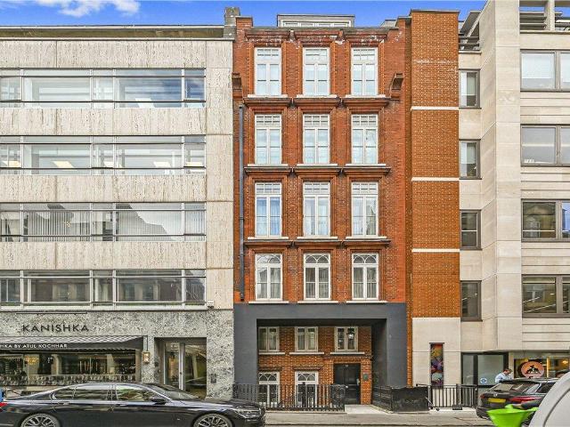 Flat for sale in East Marylebone, Mayfair