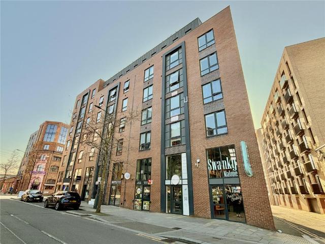 Flat for sale in Chinatown, Calderstones