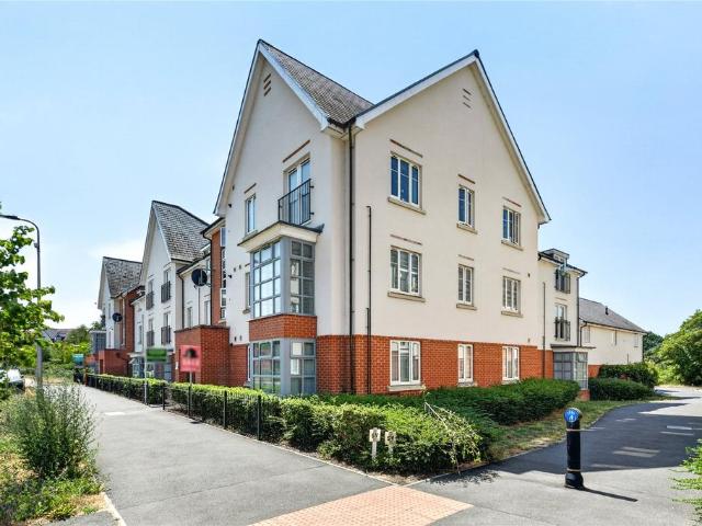 Flat for sale in Wokingham