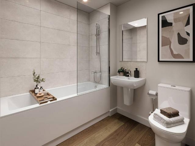 Flat for sale in Mindenhurst, Heol-las