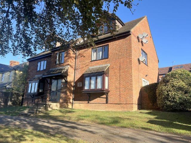 Flat for sale in High Wycombe Community Board, Loudwater
