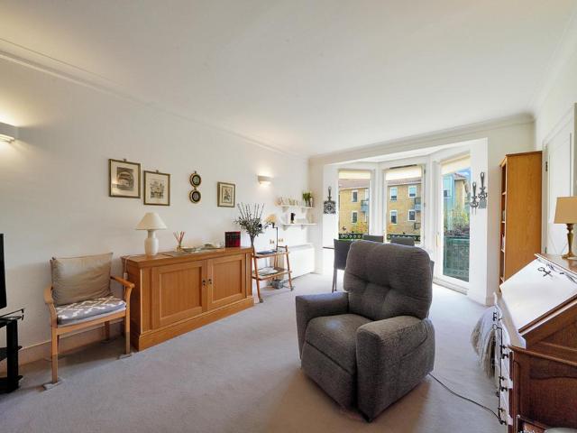 Flat for sale in Chelsea, Isle Of Man
