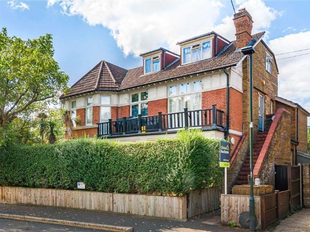 Flat for sale in St Margarets, Greater London