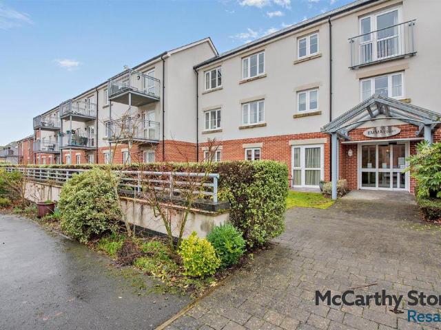 Flat for sale in Priest Down, Hampshire