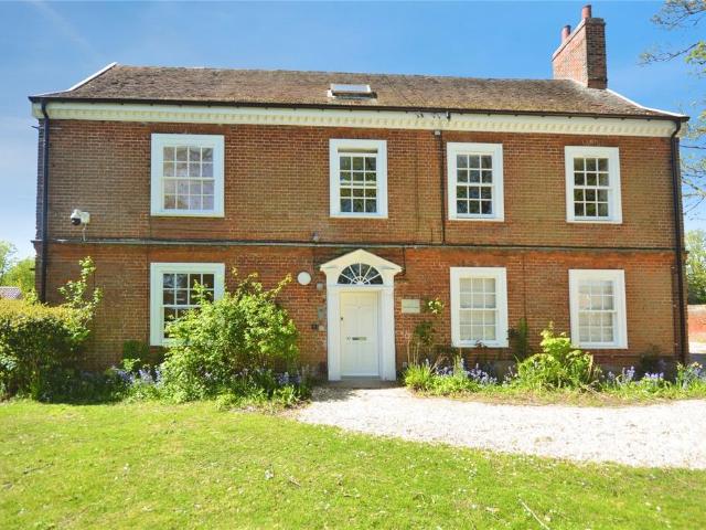Flat for sale in Walton, Eastbridge