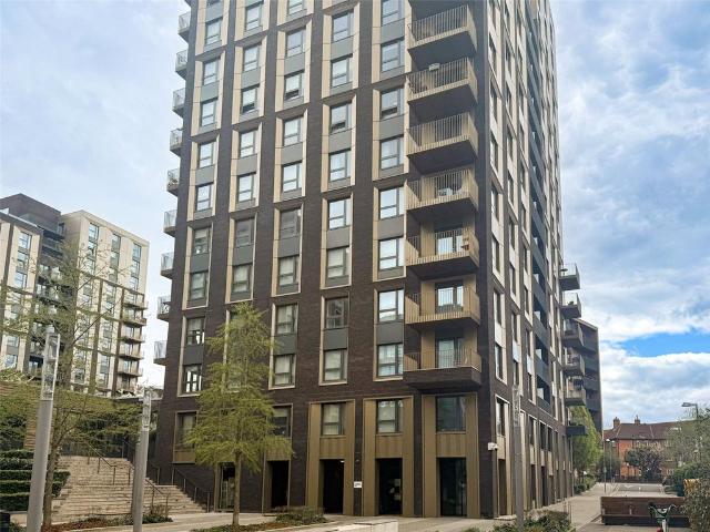 Flat for sale in Greater London