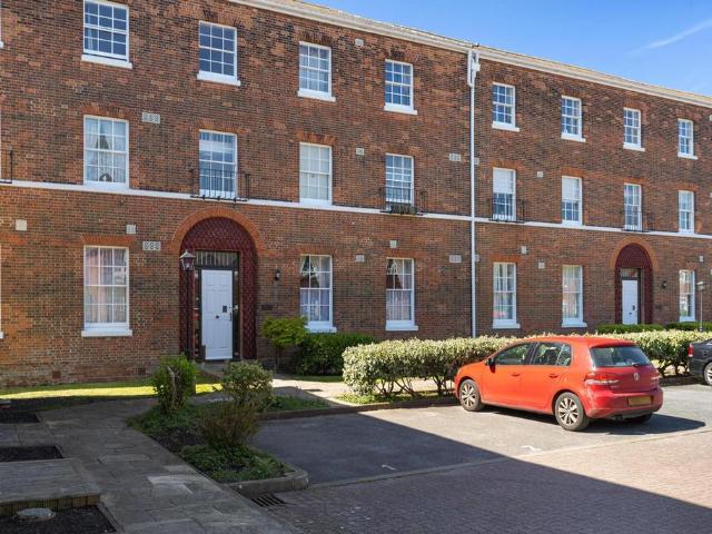 Flat for sale in Weymouth, East Dorset