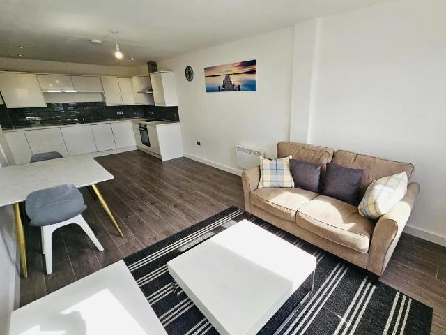 Flat for sale in Baltic Triangle, Calderstones