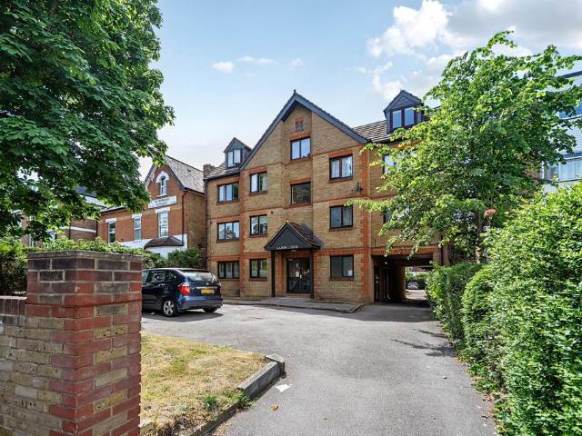 Flat for sale in London Borough of Lewisham, Greater London