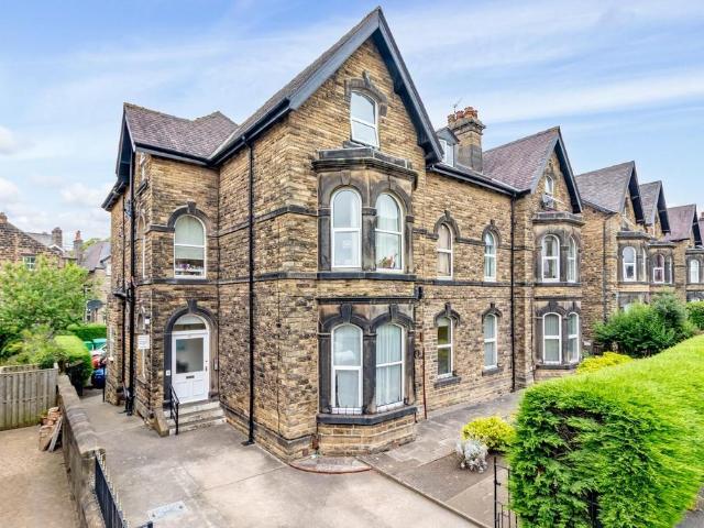 Flat for sale in High Harrogate, Harrogate